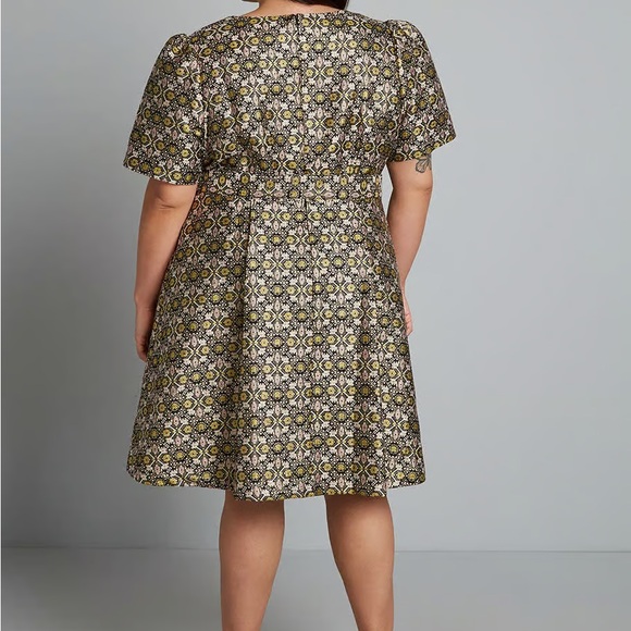 Cocktails At Golden Hour Fit-And-Flare Dress - Picture 3 of 4